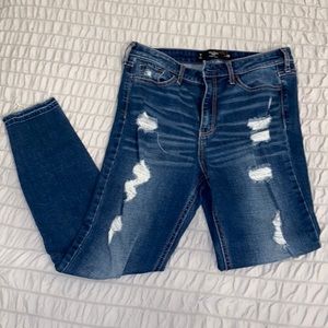 Hollister ripped jean
